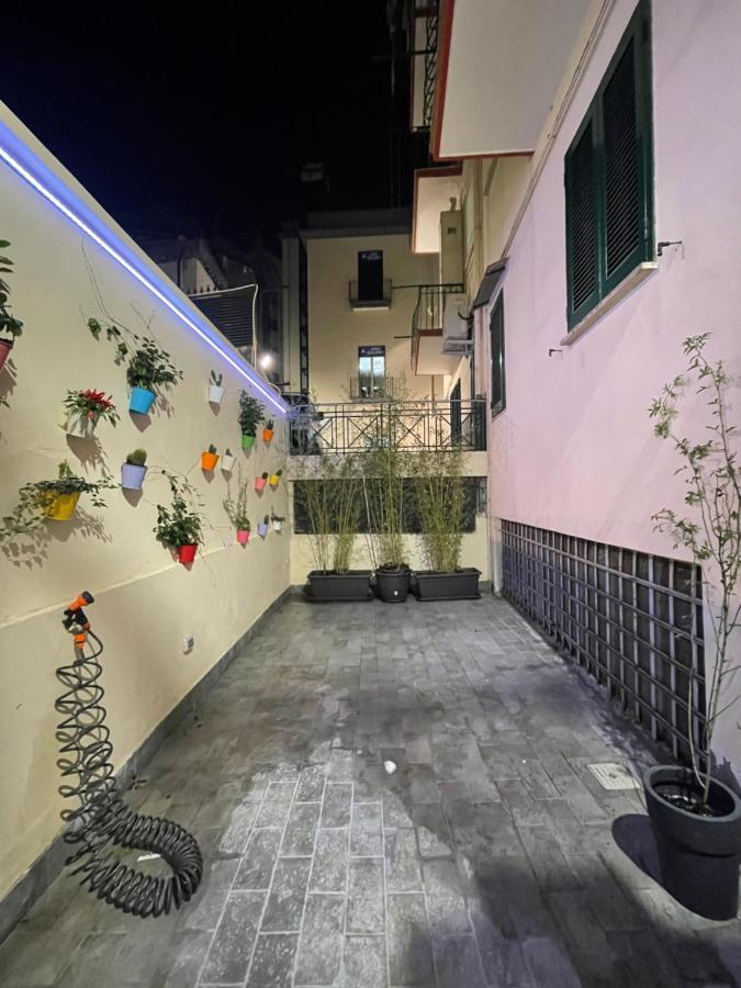 Cesi 13 Apartment Наполи Екстериор снимка