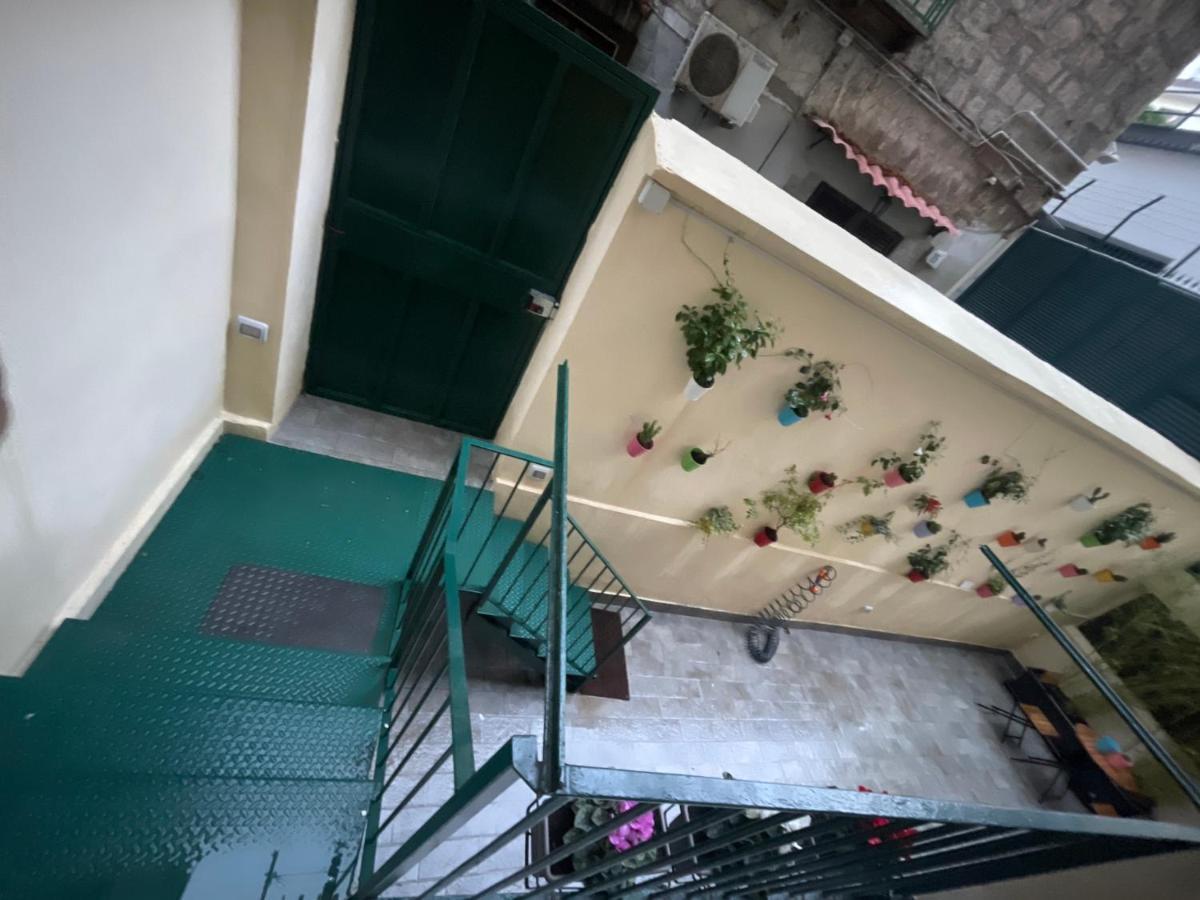 Cesi 13 Apartment Наполи Екстериор снимка